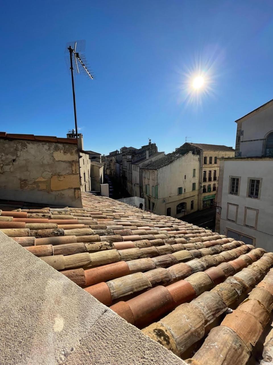 Appartement La terrasse face au théâtre à Arles Extérieur photo