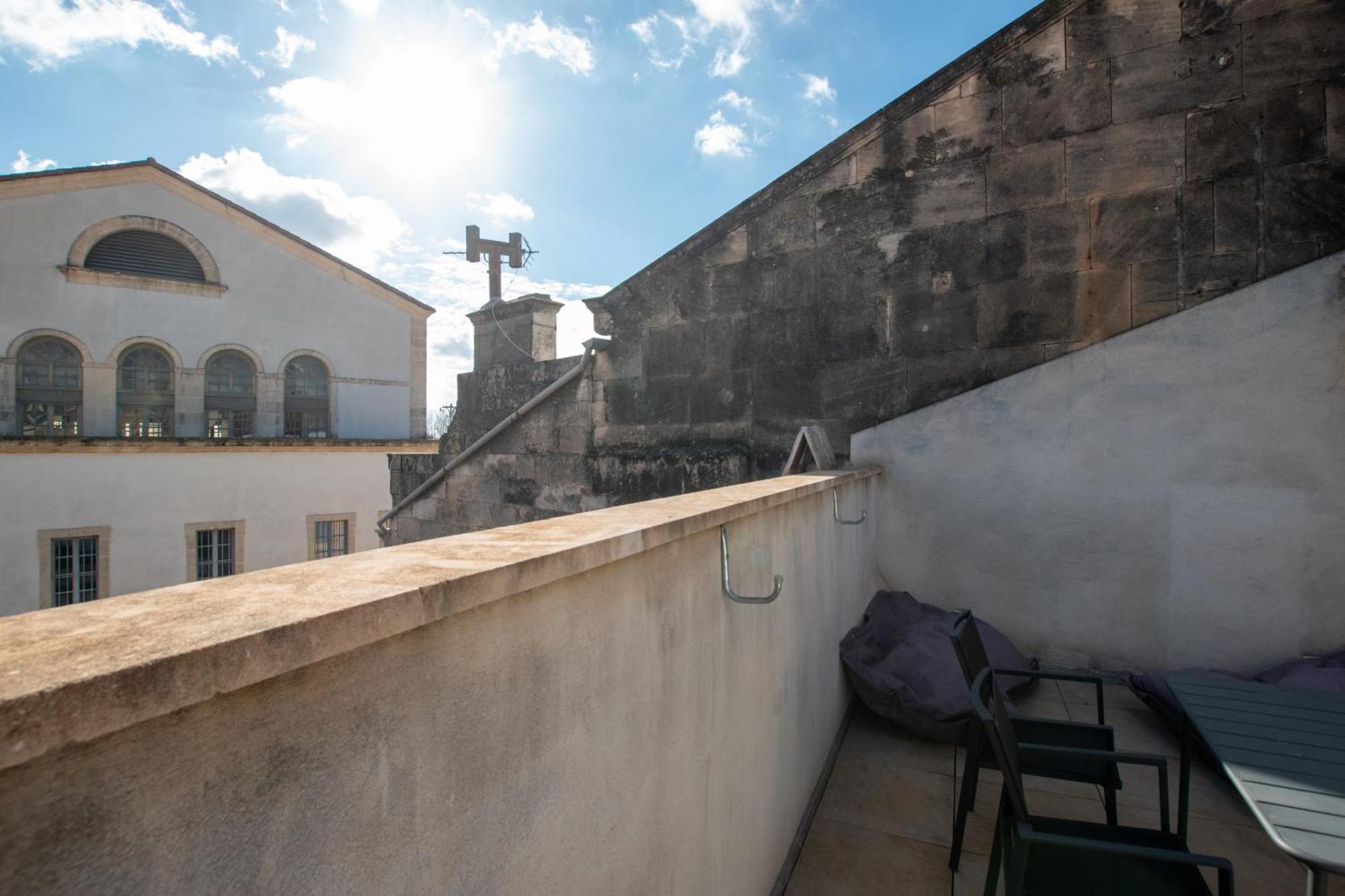 Appartement La terrasse face au théâtre à Arles Extérieur photo